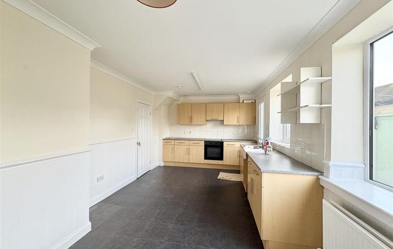 Woodsford Grove, Clifton, Nottingham - Image 1